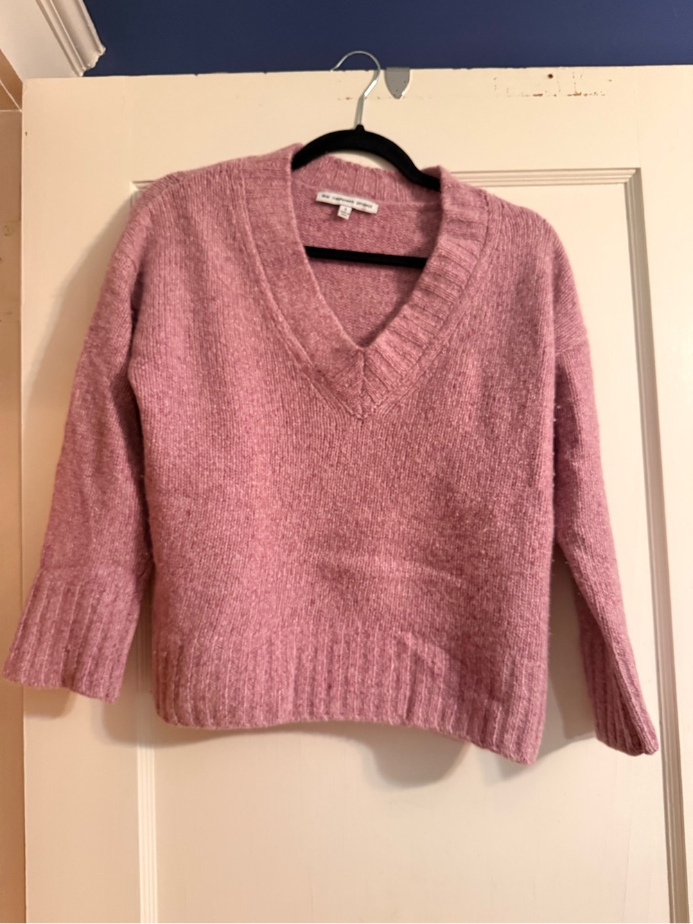 The Cashmere Project Cozy V-Neck Women's Sweater - Pink